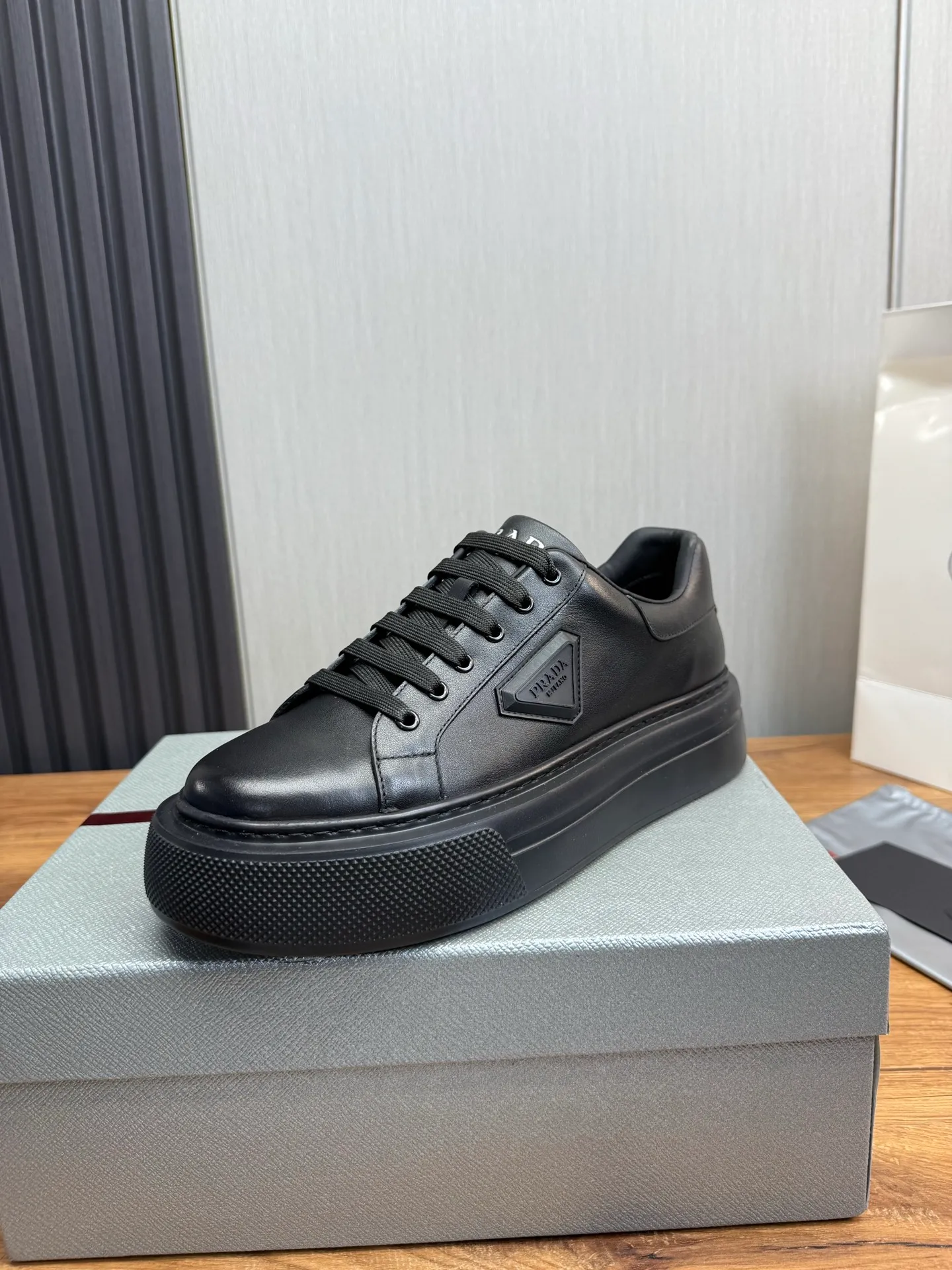 Men's shoes 💰560💰 [PRADA] Men's shoes are popular in the counter, official website is synchronized, 1 high-quality shipment ✔️Original cowhide upper + cowhide lining, 1🆚1 replica, original sole, 38-45 (45 customized, non-refundable)